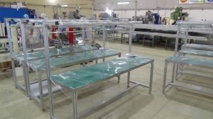 Bàn thao tác công nhân